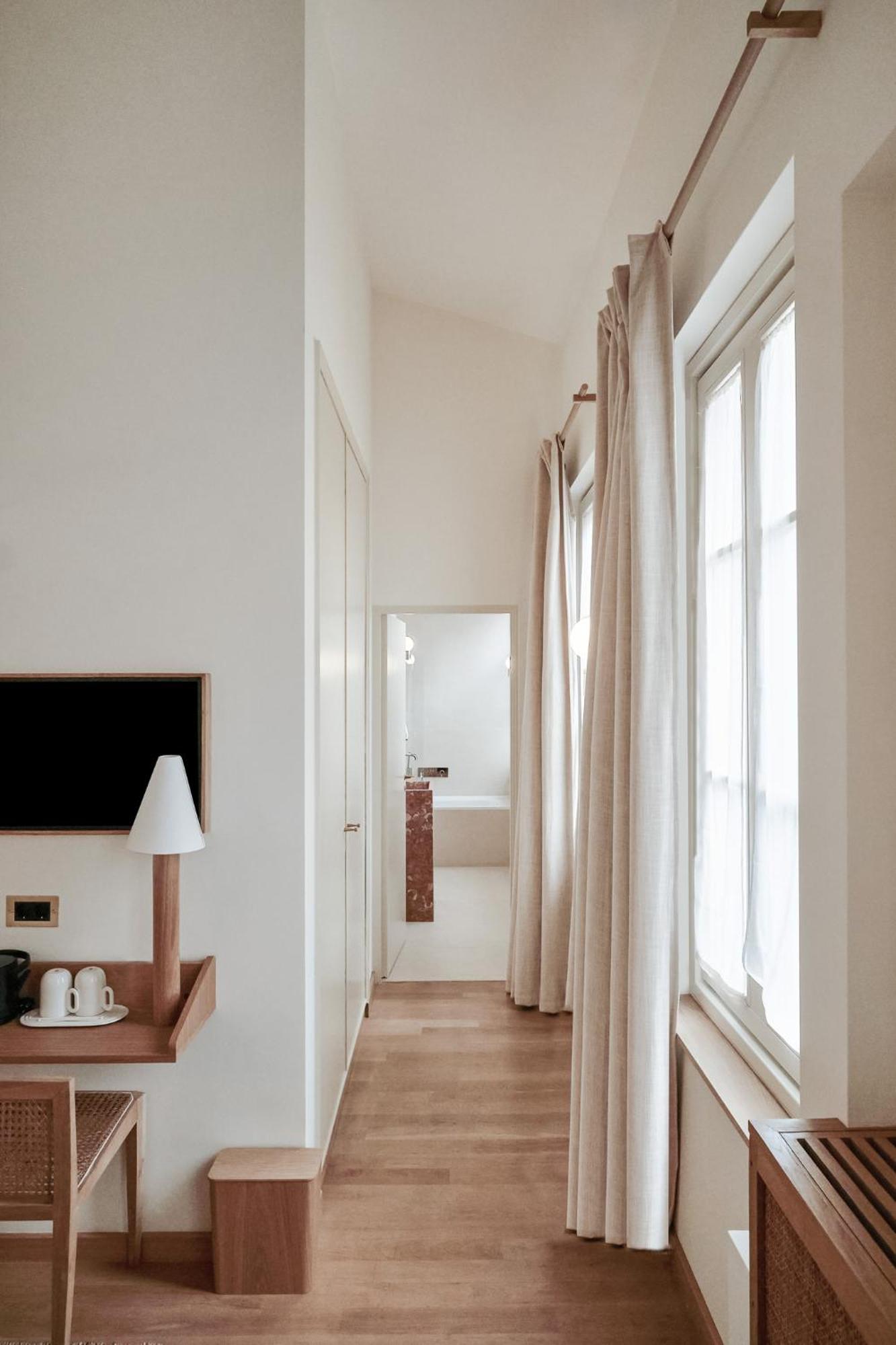 Elysee Montmartre Hotel Paris Exterior photo